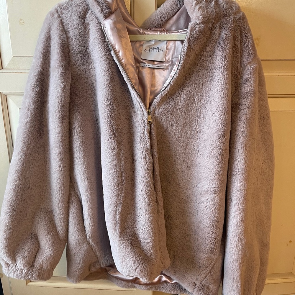 Fur URBAN OUTFITTERS Jacket